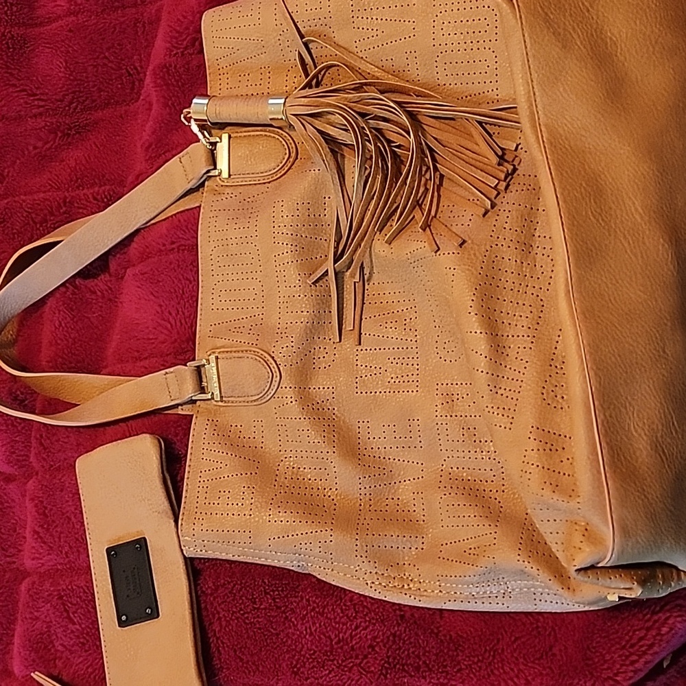 Steve madden tote